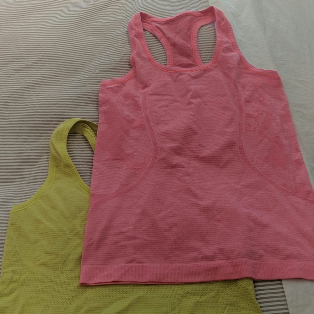 Lulu Lemon - Cool Racerback Tank - Sz 6